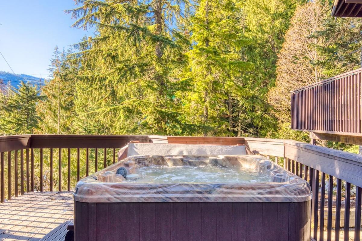 Great Blue Lodge - Spacious Ski Lodge, Hot Tub, Sauna, Game Room & More ガバメント・キャンプ エクステリア 写真
